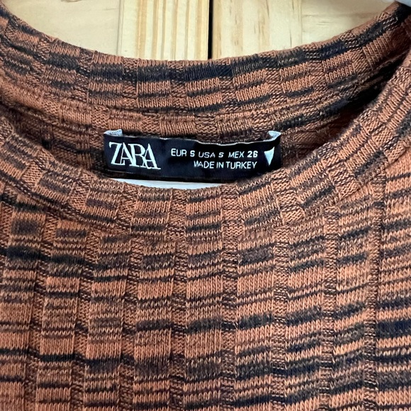 NWOT Zara Cold Shoulder Midi Ribbed Sweater Dress Size Small brown/ black/ rust - Picture 4 of 8